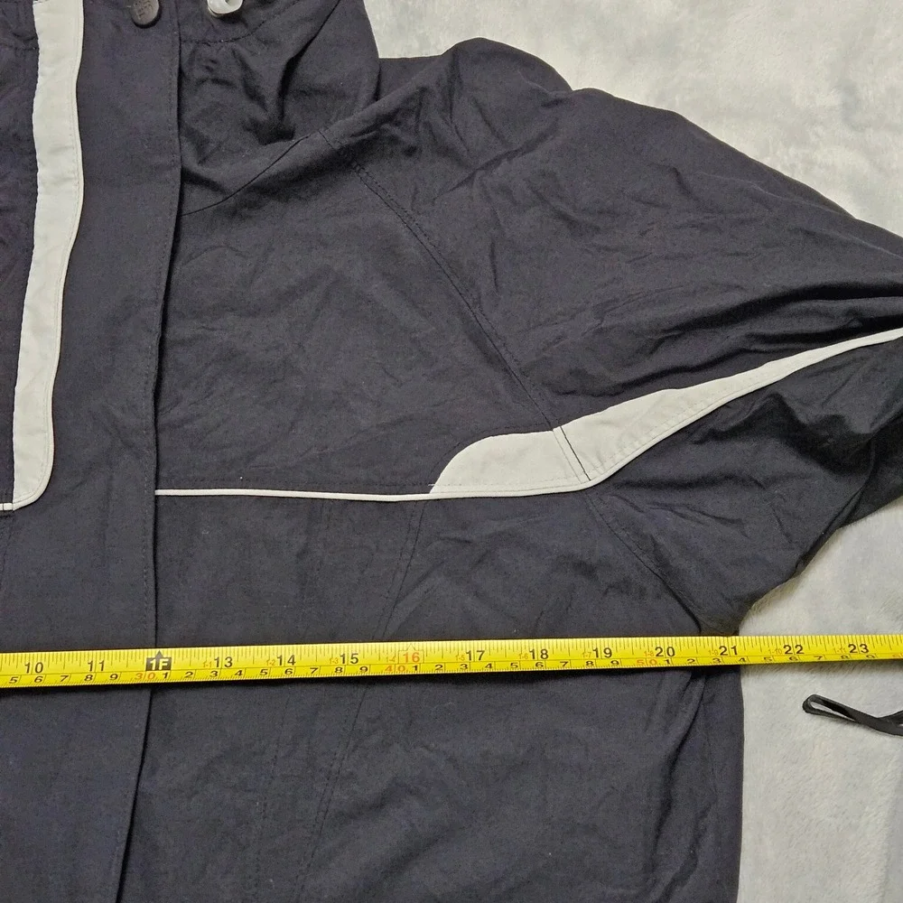 Columbia Sportswear Company please look